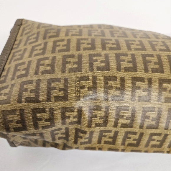 Fendi Zucca Monogram Canvas And Leather Zippered Cluch Bag In Camel And Brown - Picture 10 of 15